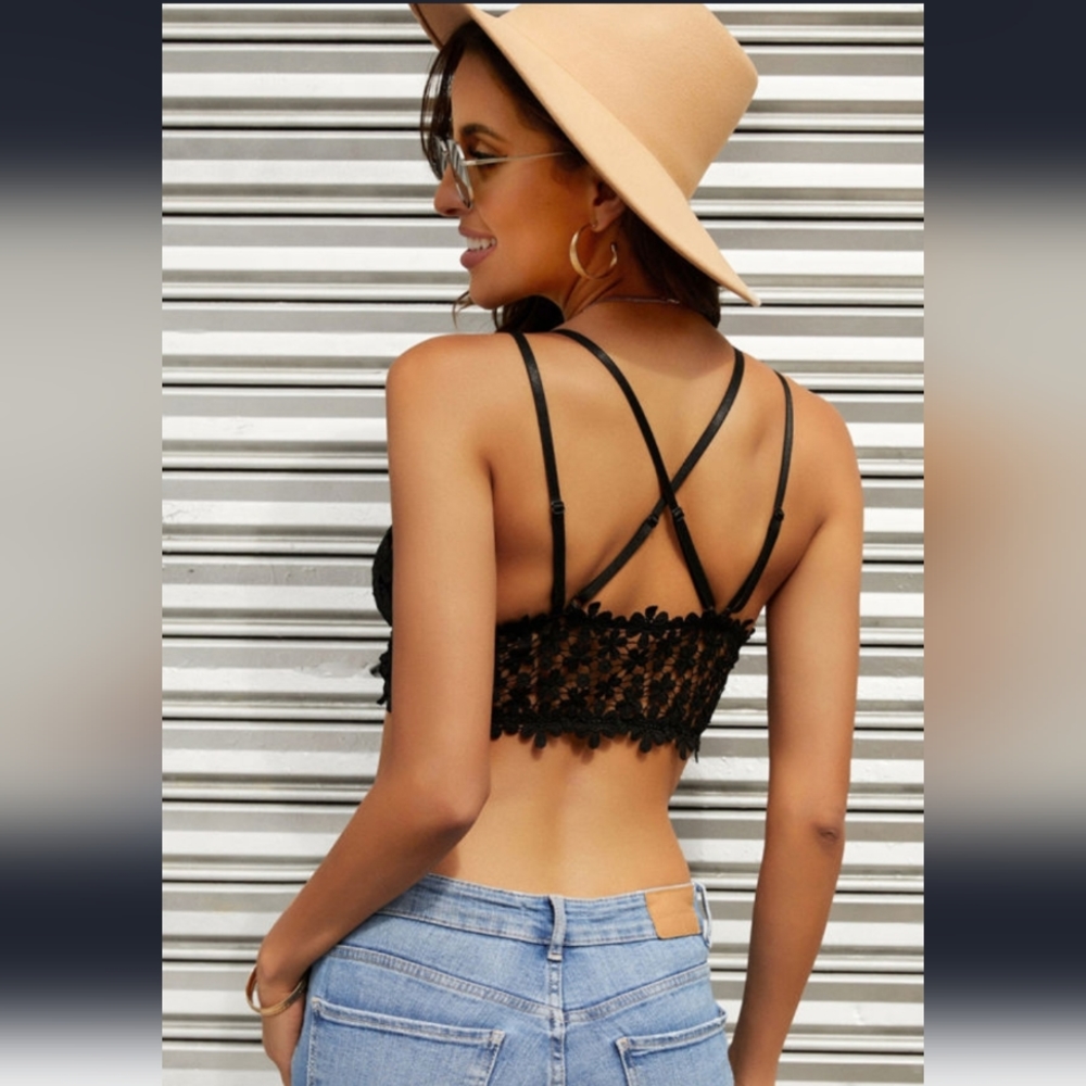 Lace Floral Crochet Strap Bralette - Picture 2 of 9